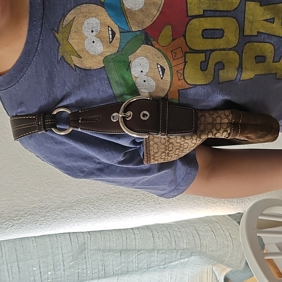 Vintage Coach Tan Jacquard Canvas Small Hobo w/Brown Suede Bottom & Corners - Picture 6 of 6